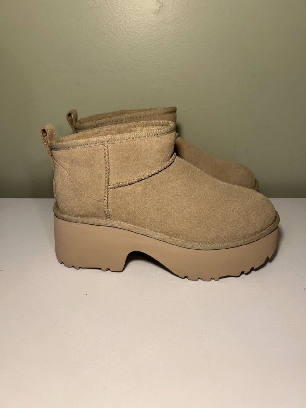 Ugg Women's Classic Ultra Mini New Heights - Picture 3 of 13